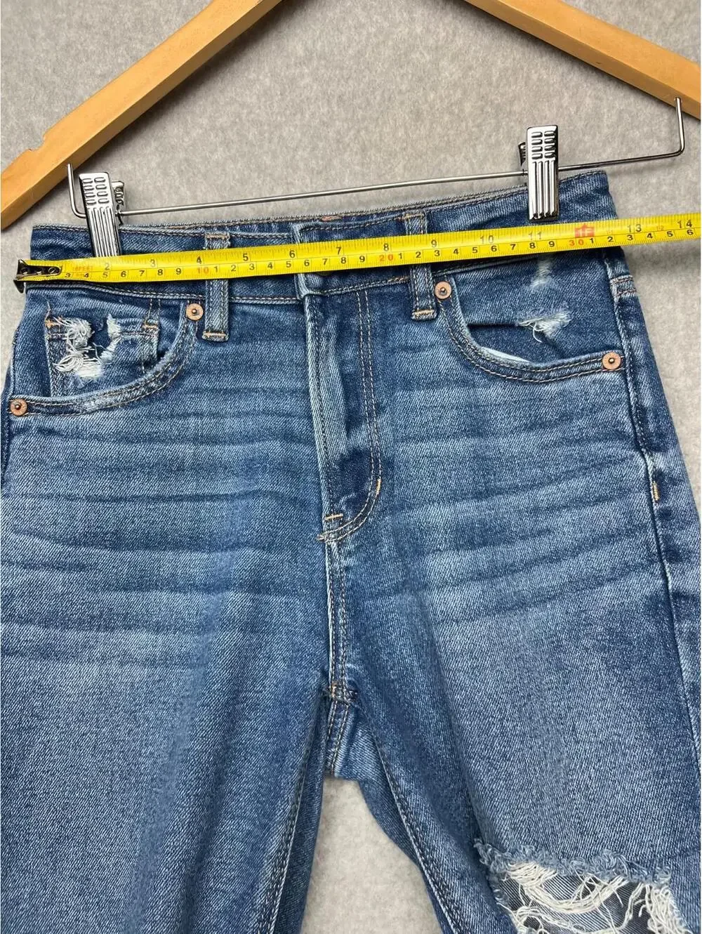 American Eagle Womens Mom Straight Jeans Size 0 Regular Distressed Denim Blue